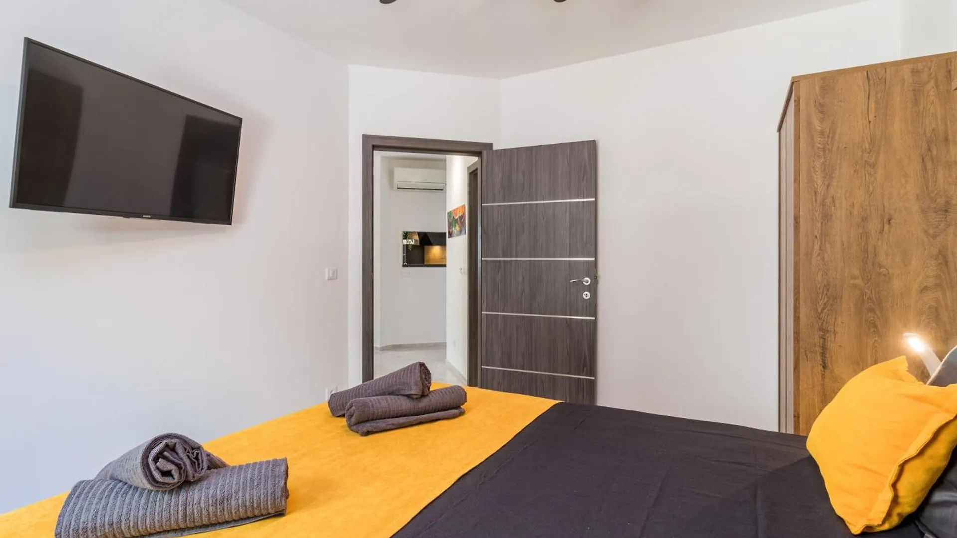 Apartment Pjescana Uvala